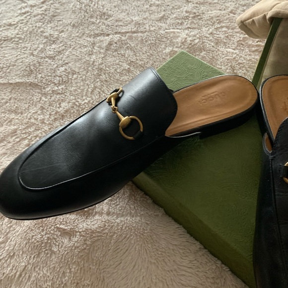Gucci Mules 💯 Authentic - Picture 3 of 9